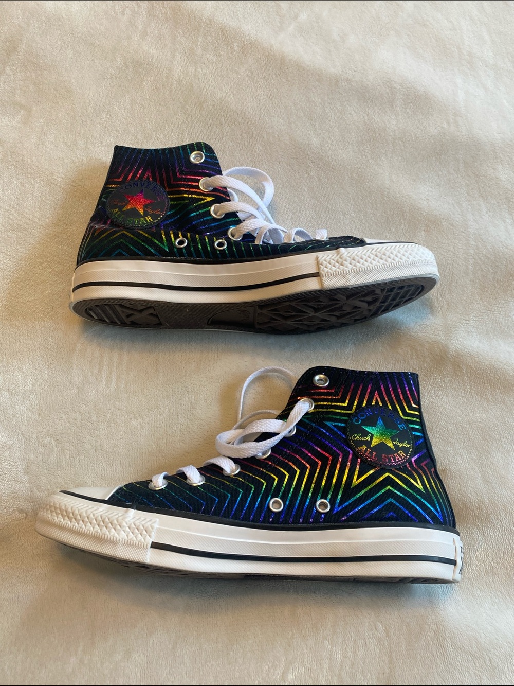 Converse High Top Sneakers - Black with Rainbow Accents NWOT Men 7/Women’s 8.5